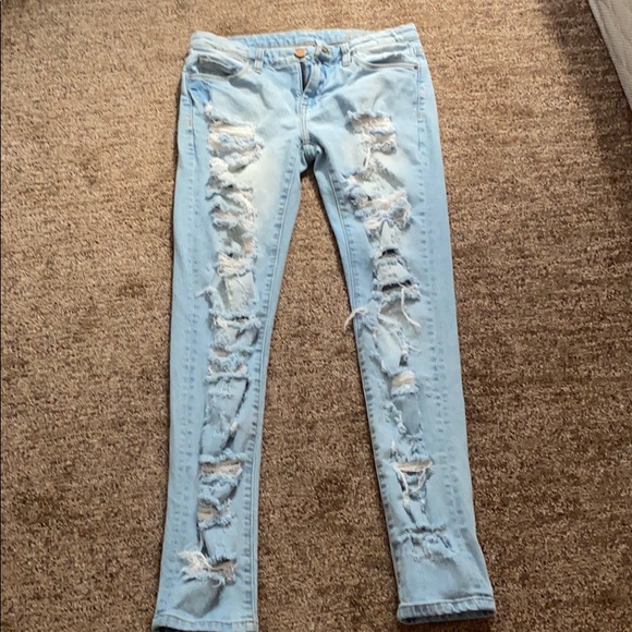 BLANK NYC distressed ripped jeans - Picture 2 of 5